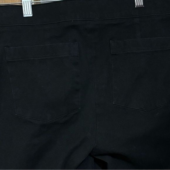 Spanx Pants Polished Cropped Ankle Slim Straight Black Women's Size Medium - Picture 3 of 6